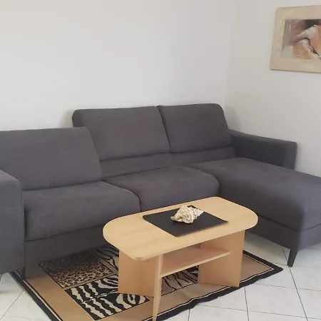 Apartmani Emily Vir Exterior photo