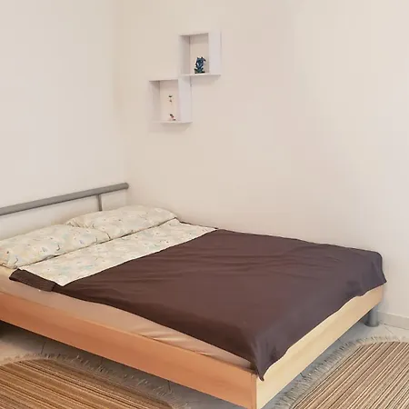 Apartmani Emily Vir Exterior photo